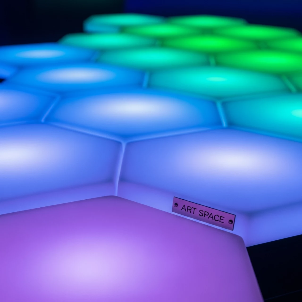 Аренда Тротуарная плитка светящаяся шестигранник RGB в VK Stadium Sirius — ART SPACE