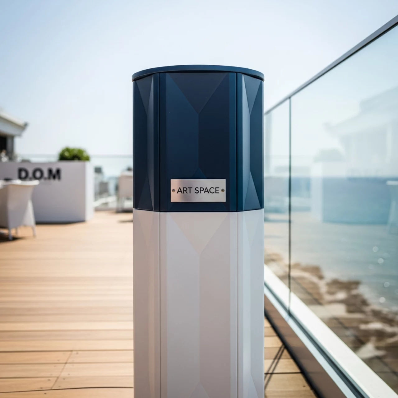 Аренда Тумба цирковая Барнум в ресторане «D.O.M» — ART SPACE