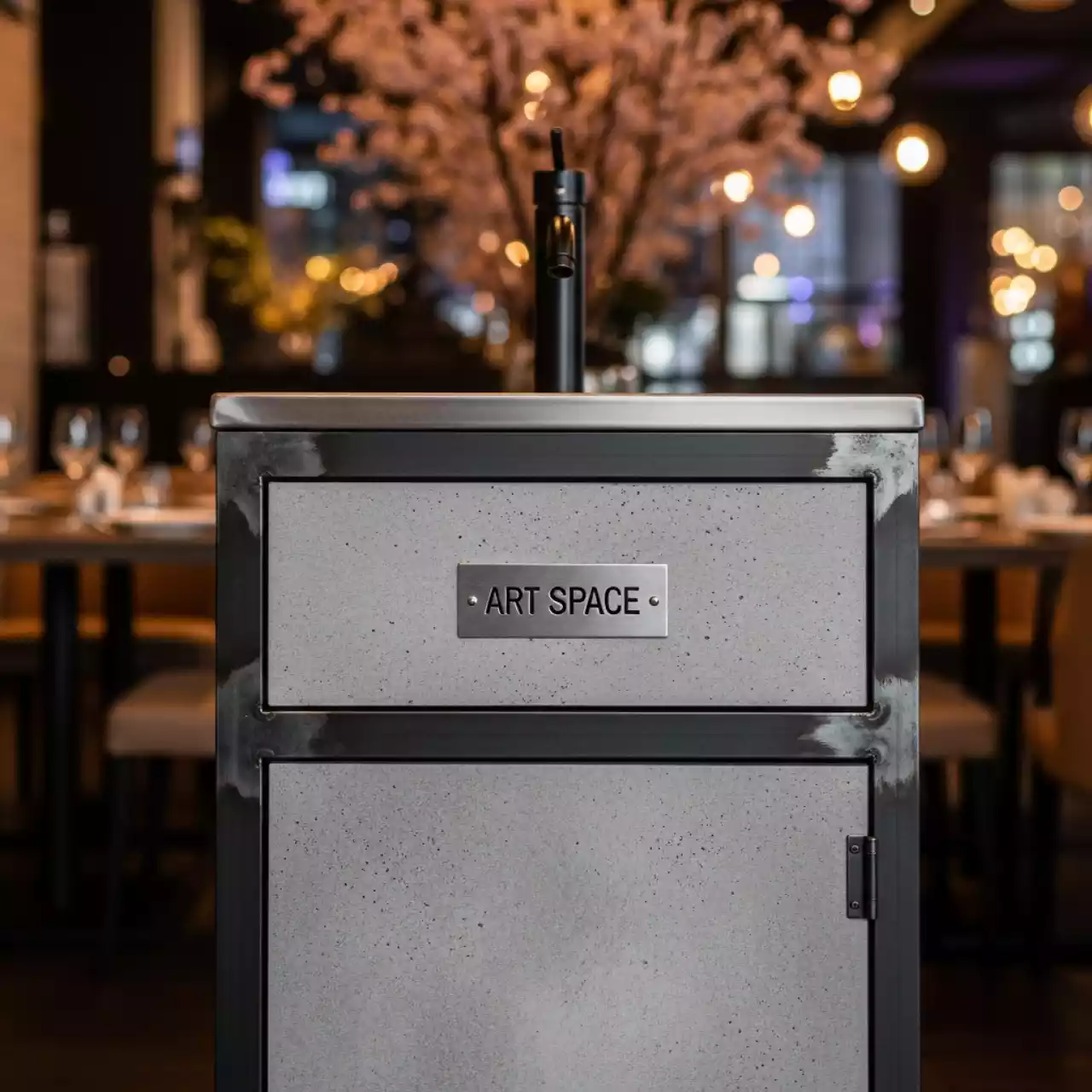 Аренда Тумбы под раковину 50 см в ресторане «Магеллан» — ART SPACE