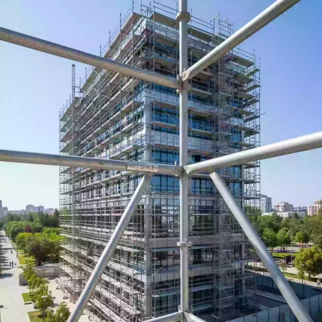 Аренда Туры и леса строительные в City Park Hotel Sochi — ART SPACE