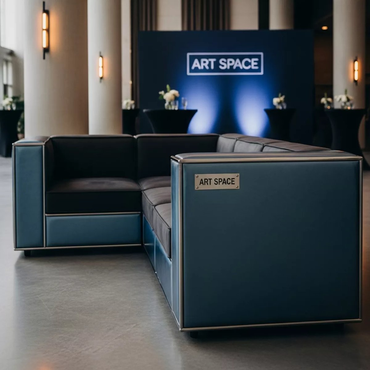 Аренда Угол левый правый Кефалония в Radisson Collection Paradise — ART SPACE