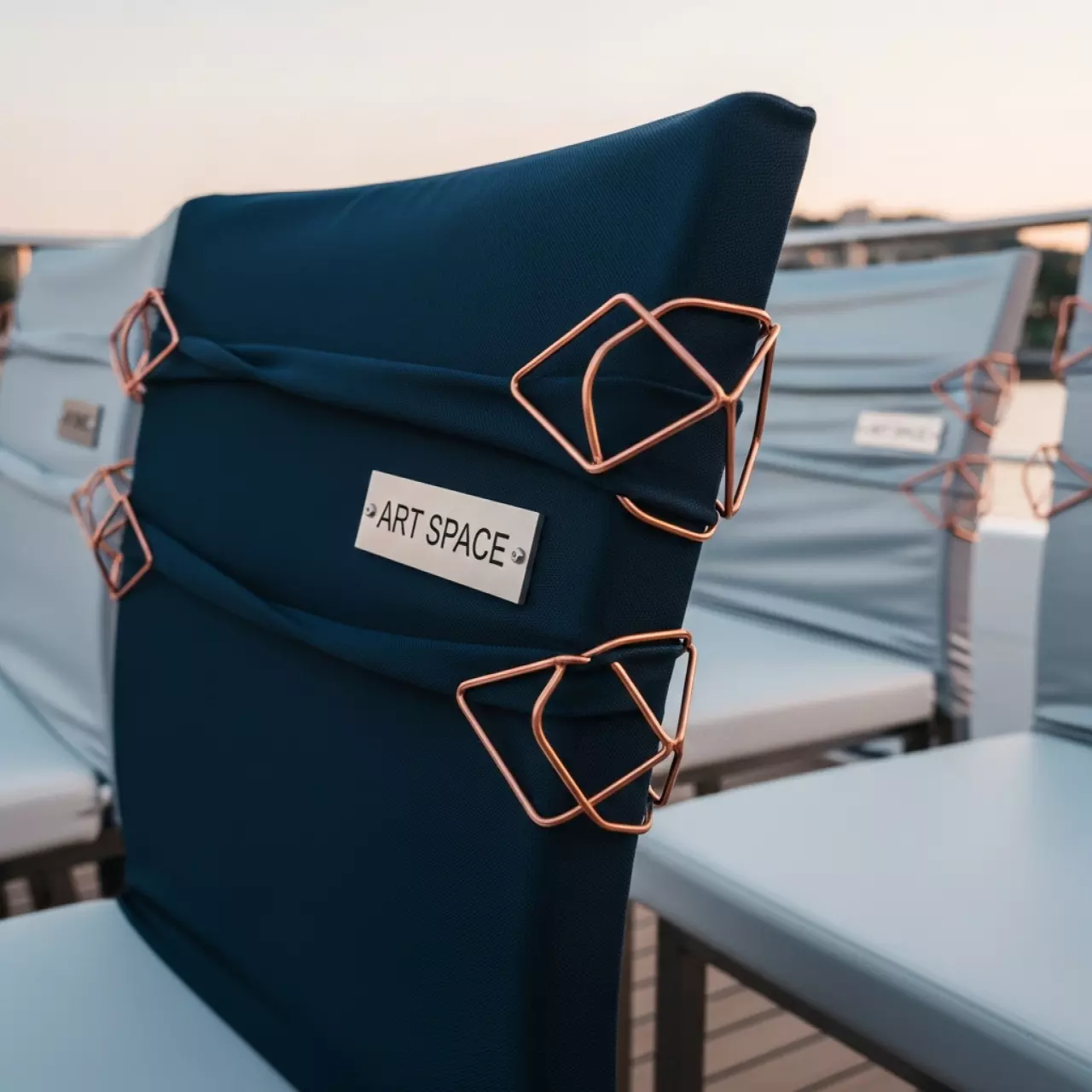 Аренда Украшение стульев на VIP теплоходе (Морпорт Сочи) — ART SPACE