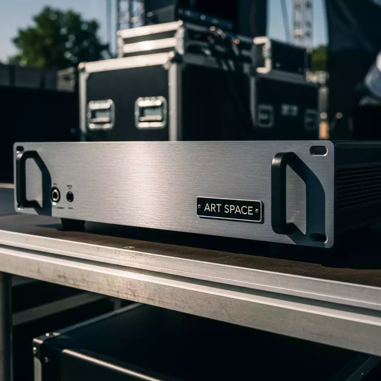 Аренда Усилитель QSC в санатории «Октябрьский» — ART SPACE