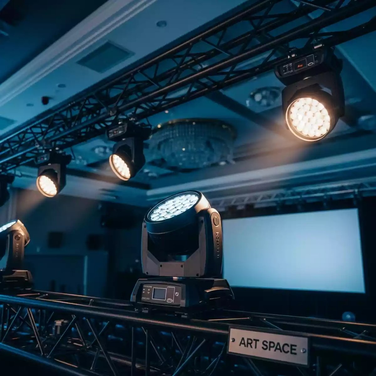 Аренда Установка световая в отеле «Звездный» — ART SPACE