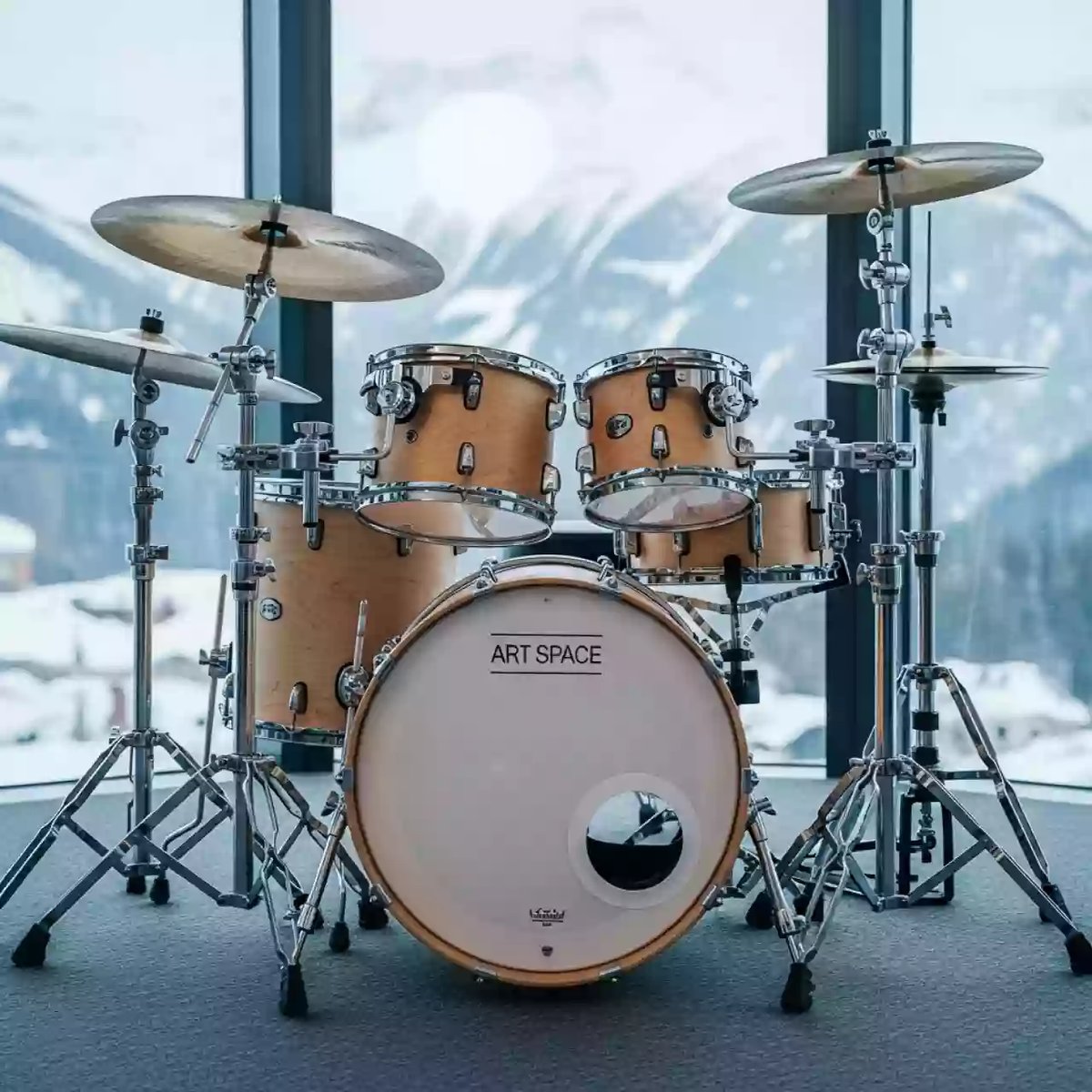 Аренда Установка ударная DW 2210121614 в Green Flow Hotel — ART SPACE