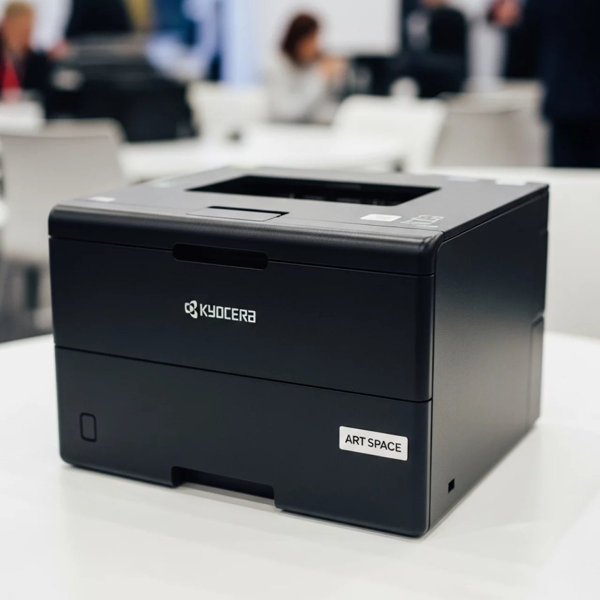 Аренда Узел подачи Kyocera 302K394480 в отеле «Звездный» — ART SPACE