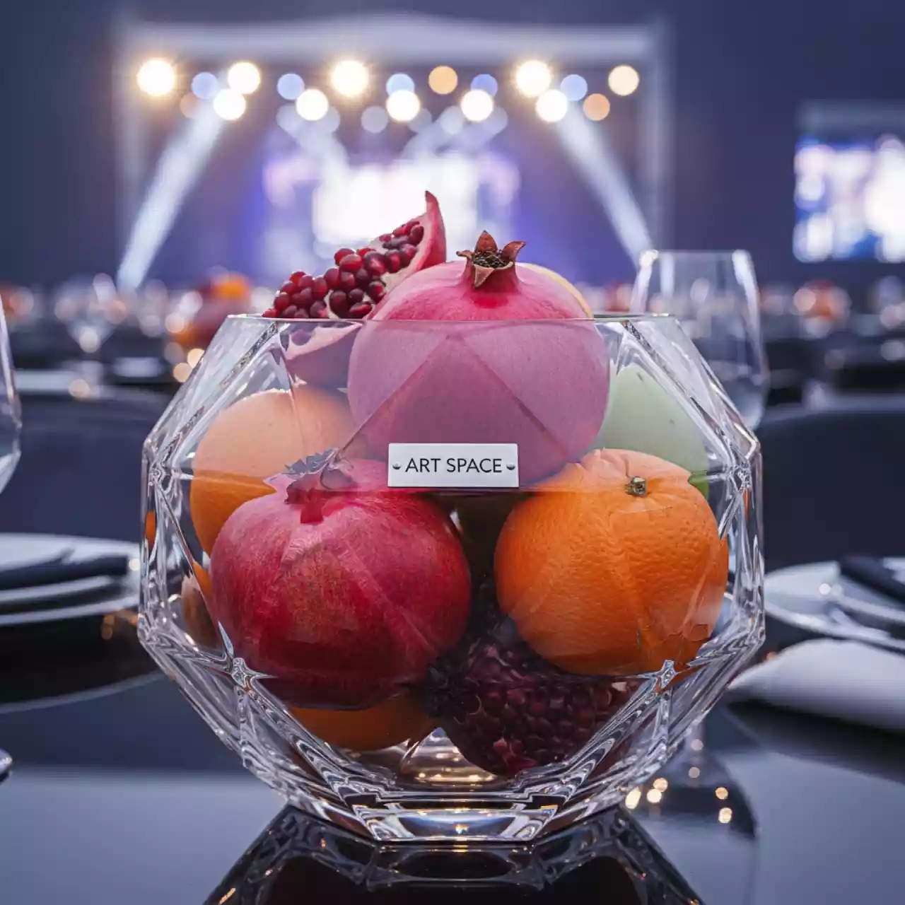 Аренда Ваза для фруктов хрустальная 300х220 мм в банкетном зале «Дельфин» — ART SPACE