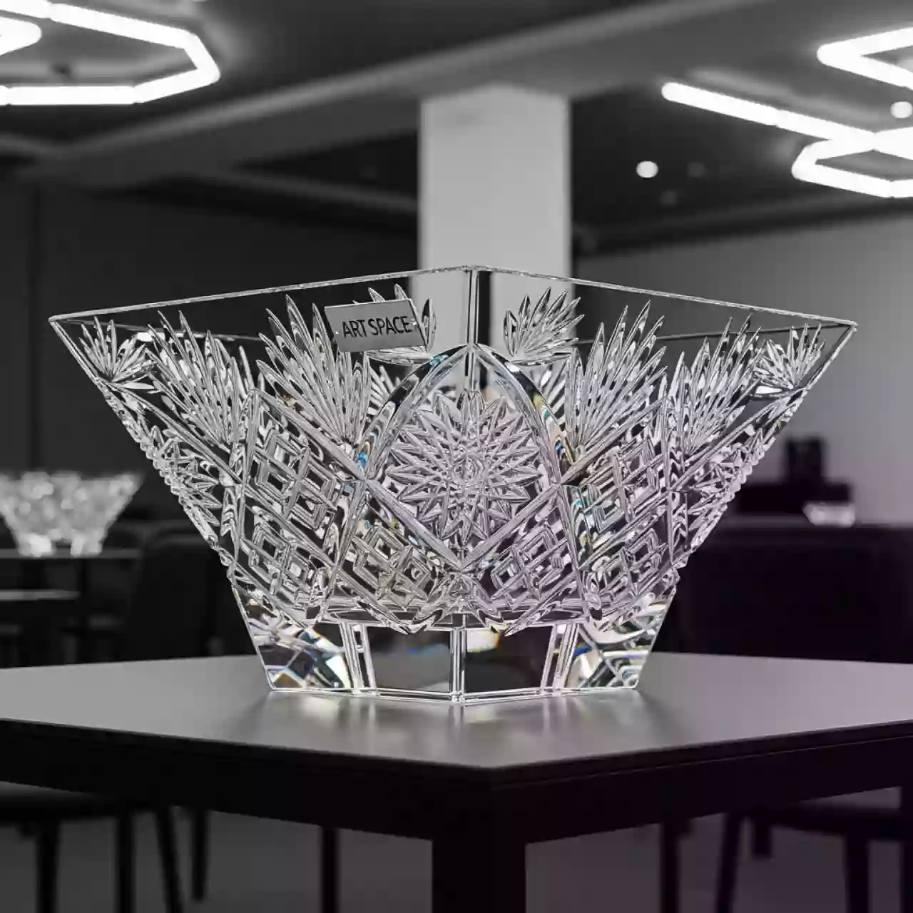 Аренда Ваза для фруктов хрустальная квадратная Lefard Muza Crystal L 280х280 мм H 160 мм в банкетном зале «Дельфин» — ART SPACE