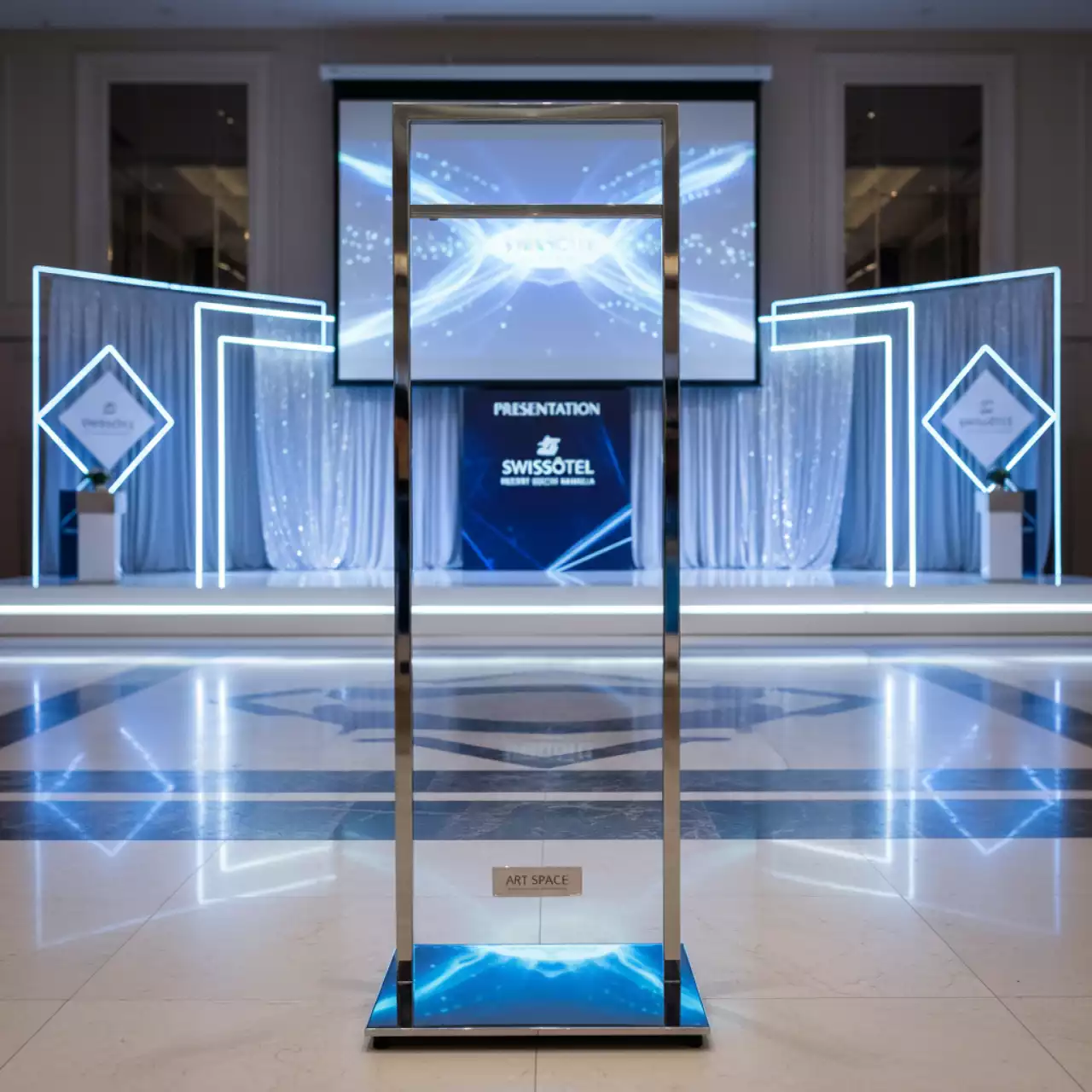 Аренда Вешалка P2 в Swissôtel Resort Sochi Kamelia — ART SPACE