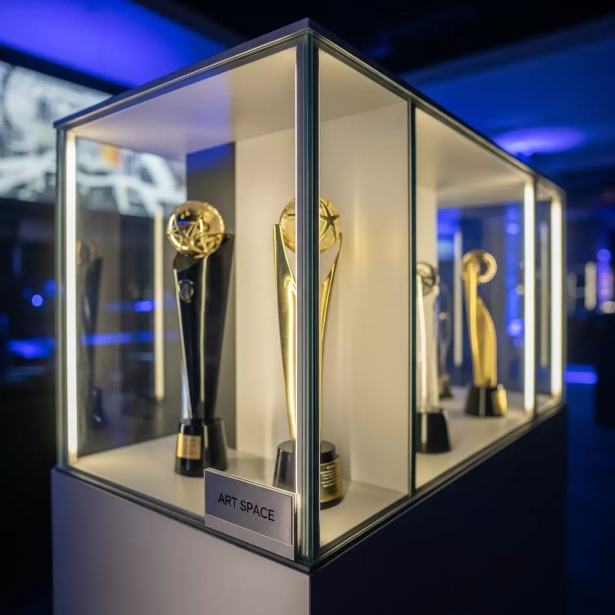 Аренда Витрина 3 на курорте «Газпром» (Альпика) — ART SPACE