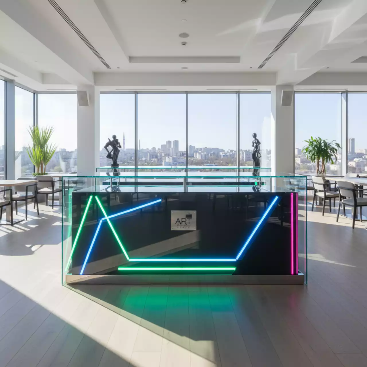 Аренда Витрина прилавок стеклянная в ресторане «Баран-Рапан» — ART SPACE