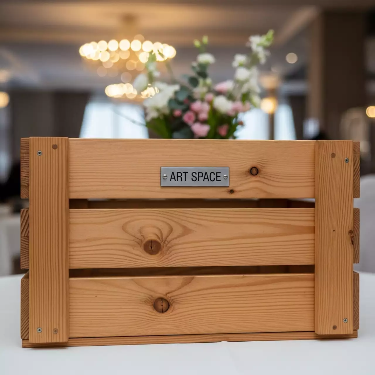 Аренда Ящик деревянный L в Golden Tulip Rosa Khutor — ART SPACE