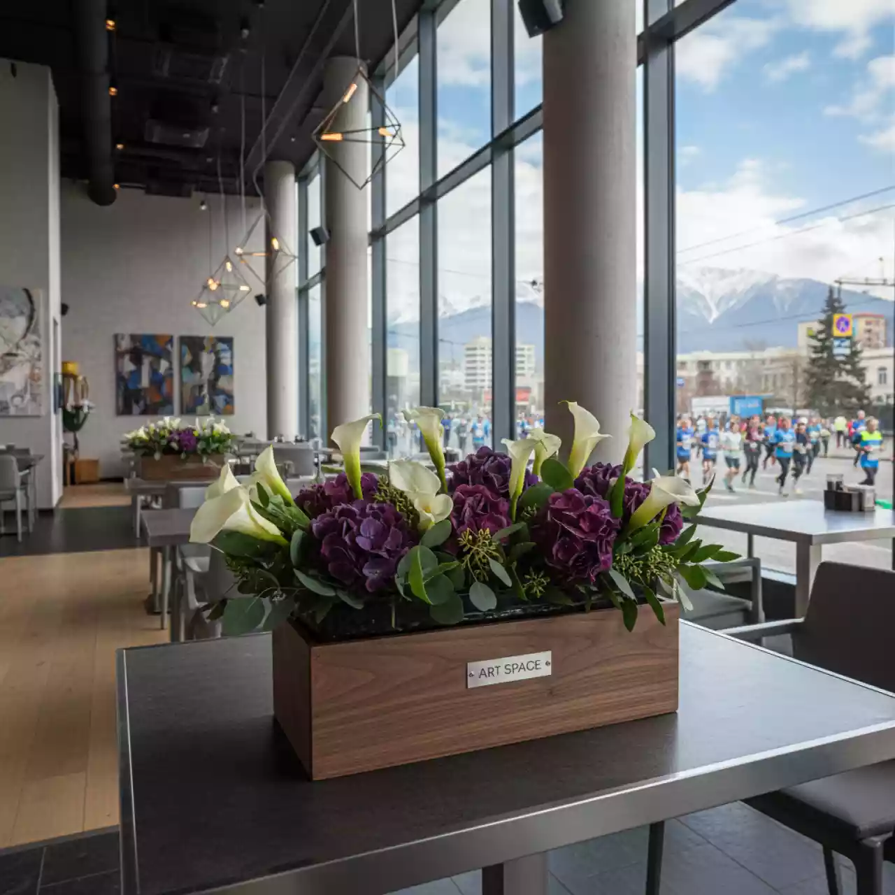 Аренда Ящик из дерева для цветов в ресторане «Высота 5642» — ART SPACE