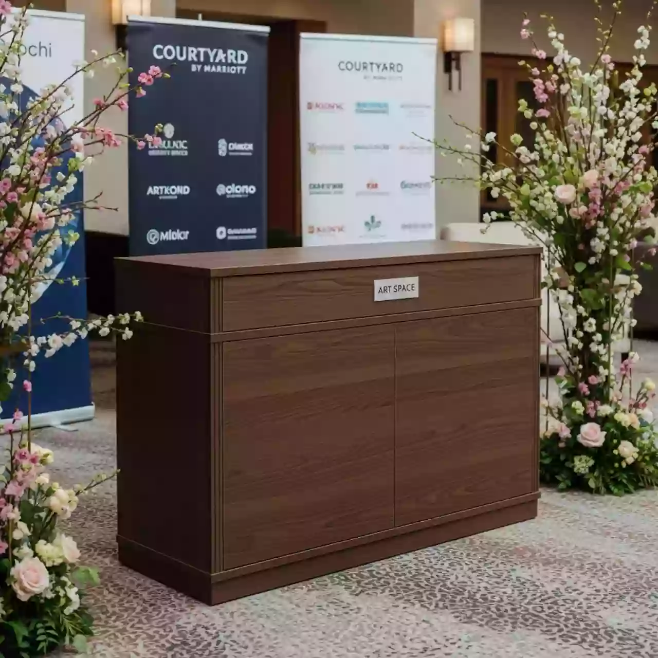 Аренда Ящик шкаф Дарвин Darwin 1150 л коричневый в Courtyard by Marriott Sochi — ART SPACE