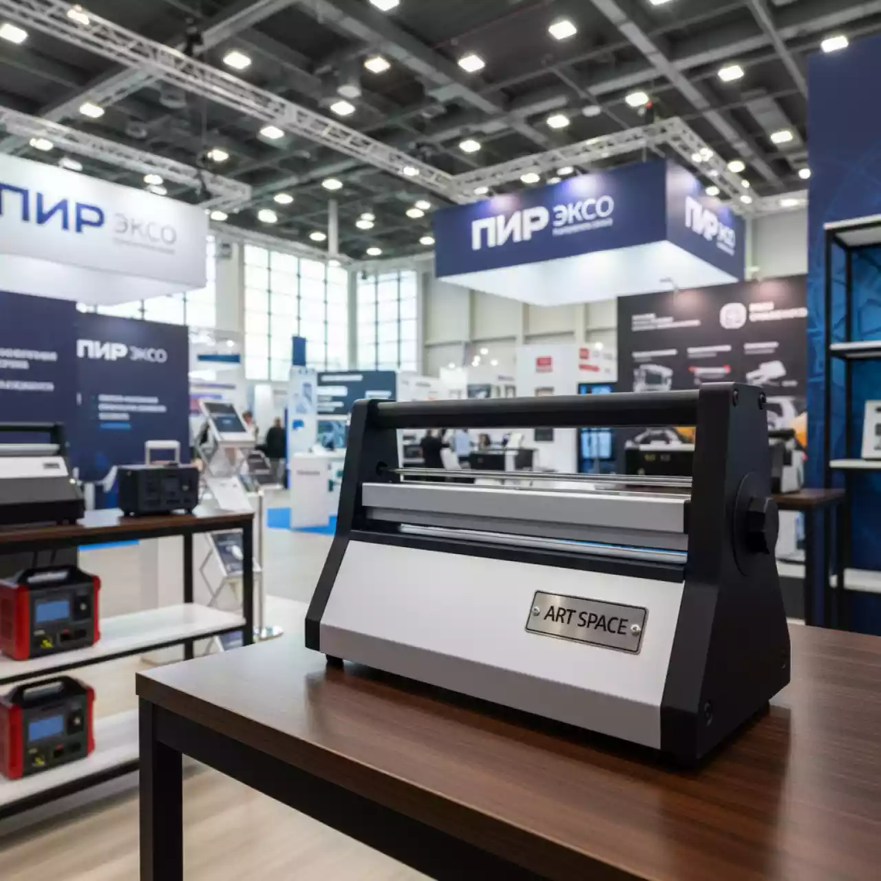 Аренда Запайщик импульсный ручной MAGIKON FS 200 пластик в Cosmos Sochi Hotel — ART SPACE