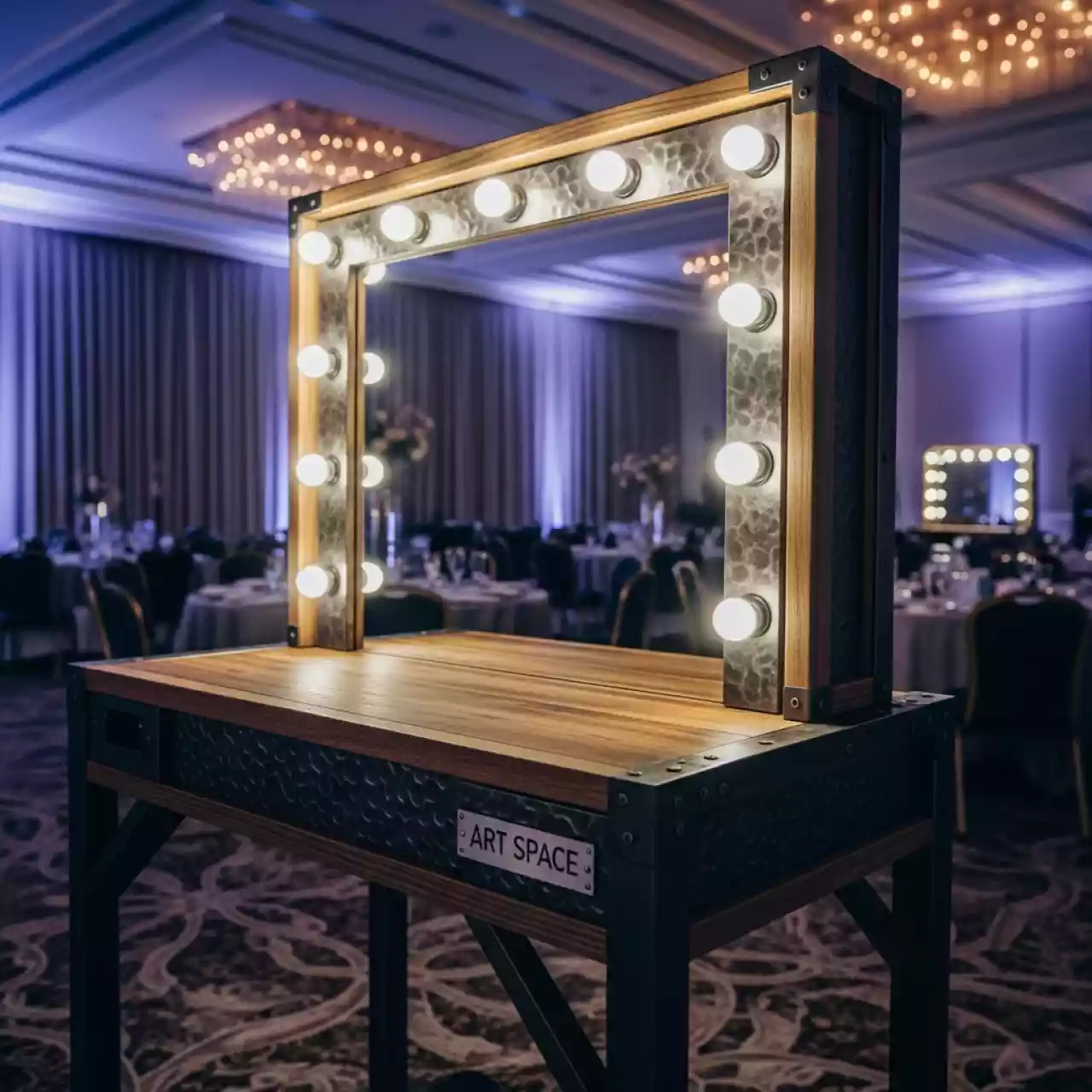 Аренда Зеркала и гримерные столы в отеле Radisson Lazurnaya — ART SPACE