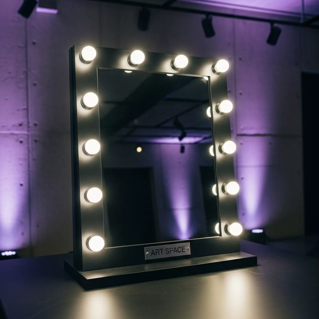 Аренда Зеркало для визажиста в Керлинговом центре «Ледяной куб» — ART SPACE
