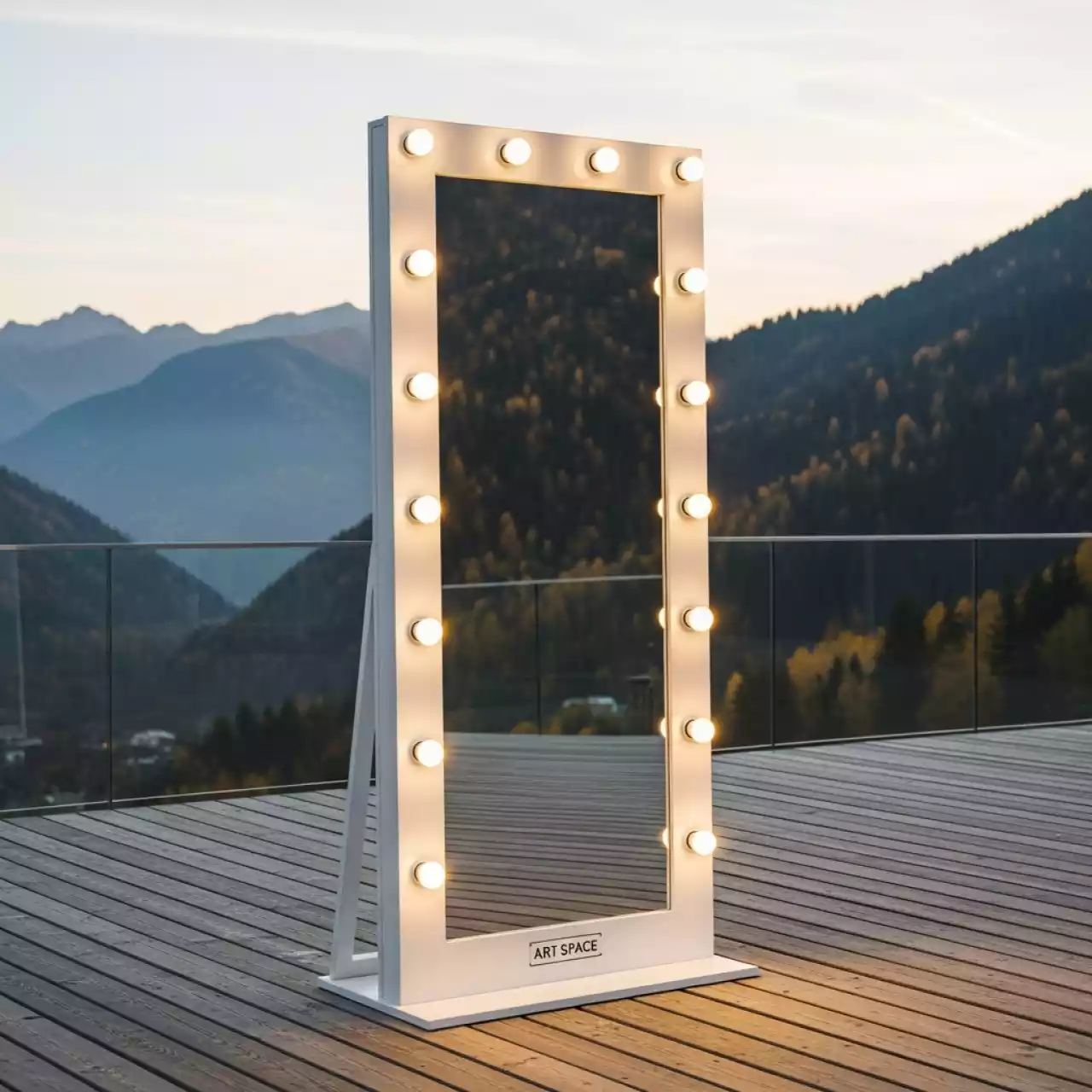 Аренда Зеркало гримерное белое 80х180 см в Green Flow Hotel — ART SPACE