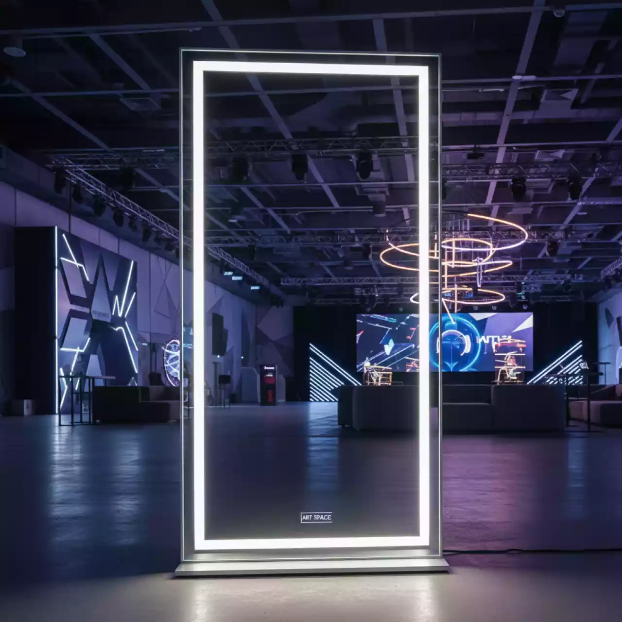 Аренда Зеркало напольное с подсветкой Mr Gio LED в комплексе «Дагомыс» — ART SPACE