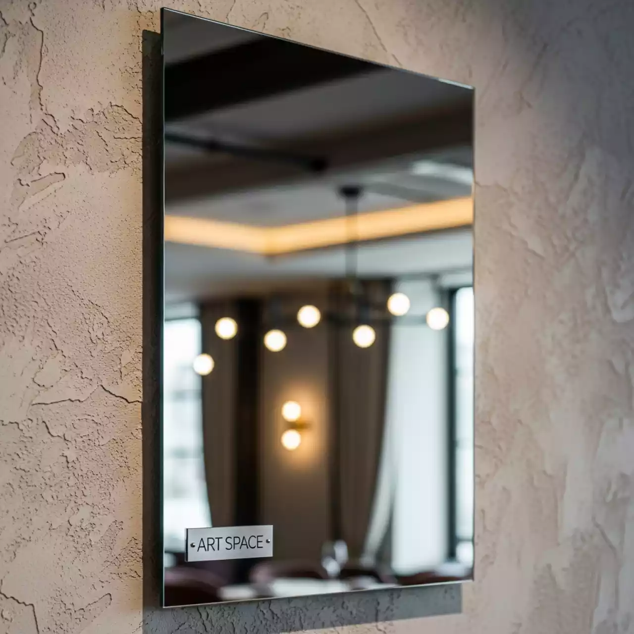 Аренда Зеркало настенное Nisse 150х65 в ресторане «Магадан» — ART SPACE