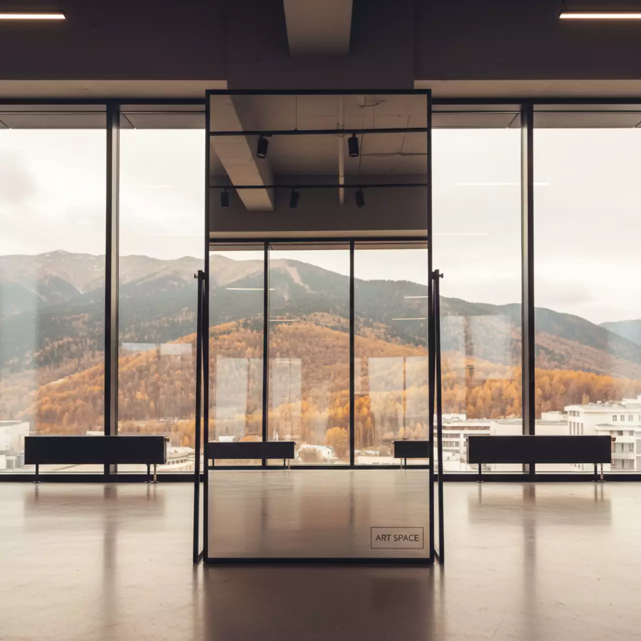 Аренда Зеркало примерочное черное на курорте «Газпром» (Альпика) — ART SPACE