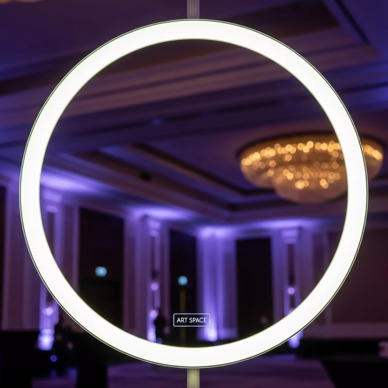 Аренда Зеркало с подсветкой LED Giotto Mirror 80 Lighting в Pullman Sochi Centre — ART SPACE