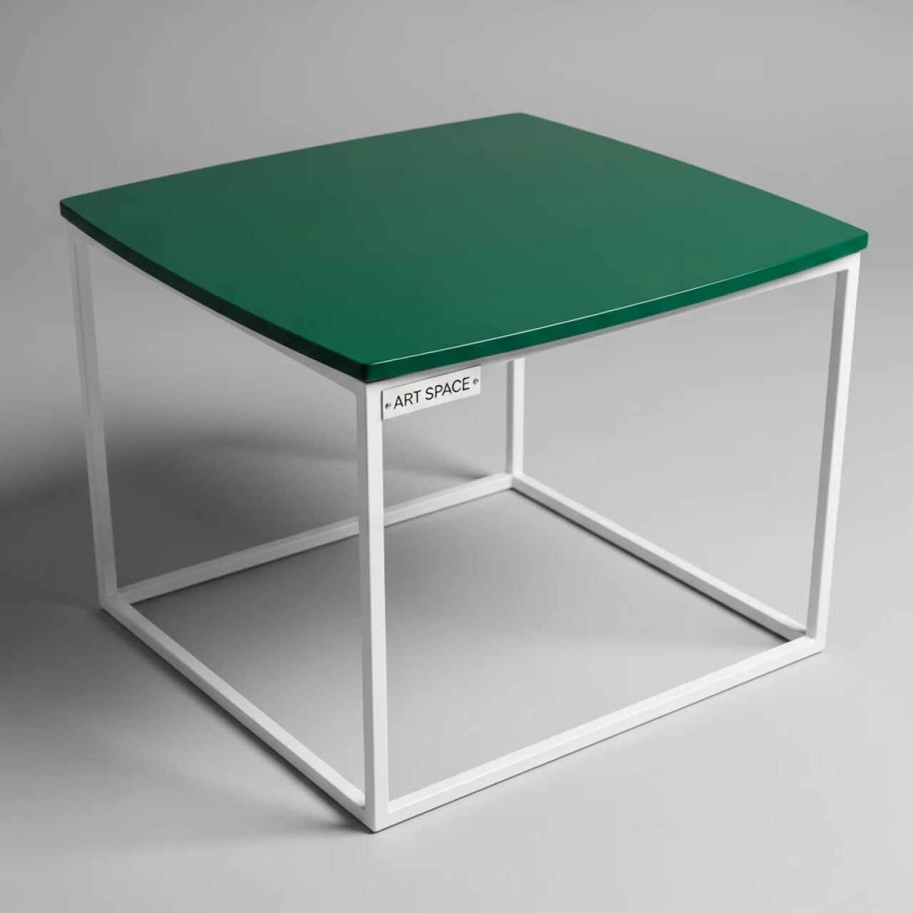 Аренда Журнальный стол белый с зеленой столешницей в санатории «Октябрьский» — ART SPACE
