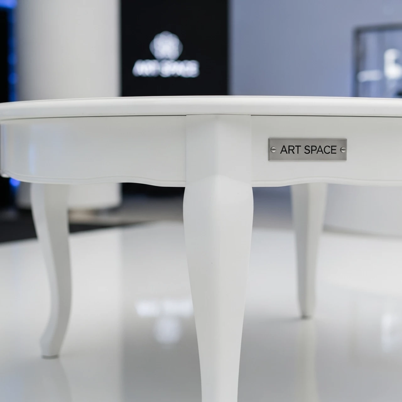 Аренда Журнальный стол Carosello белый в Ледовом дворце «Айсберг» — ART SPACE
