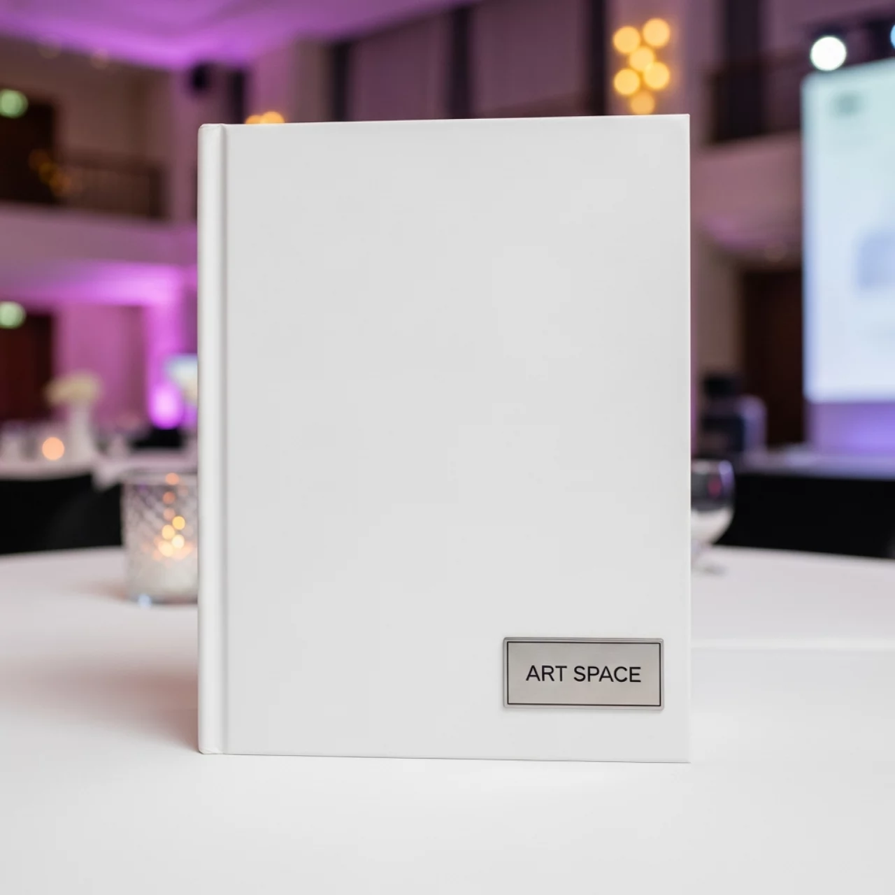 Аренда Журнальный стол Cube белый белая столешница в Rodina Grand Hotel & SPA — ART SPACE