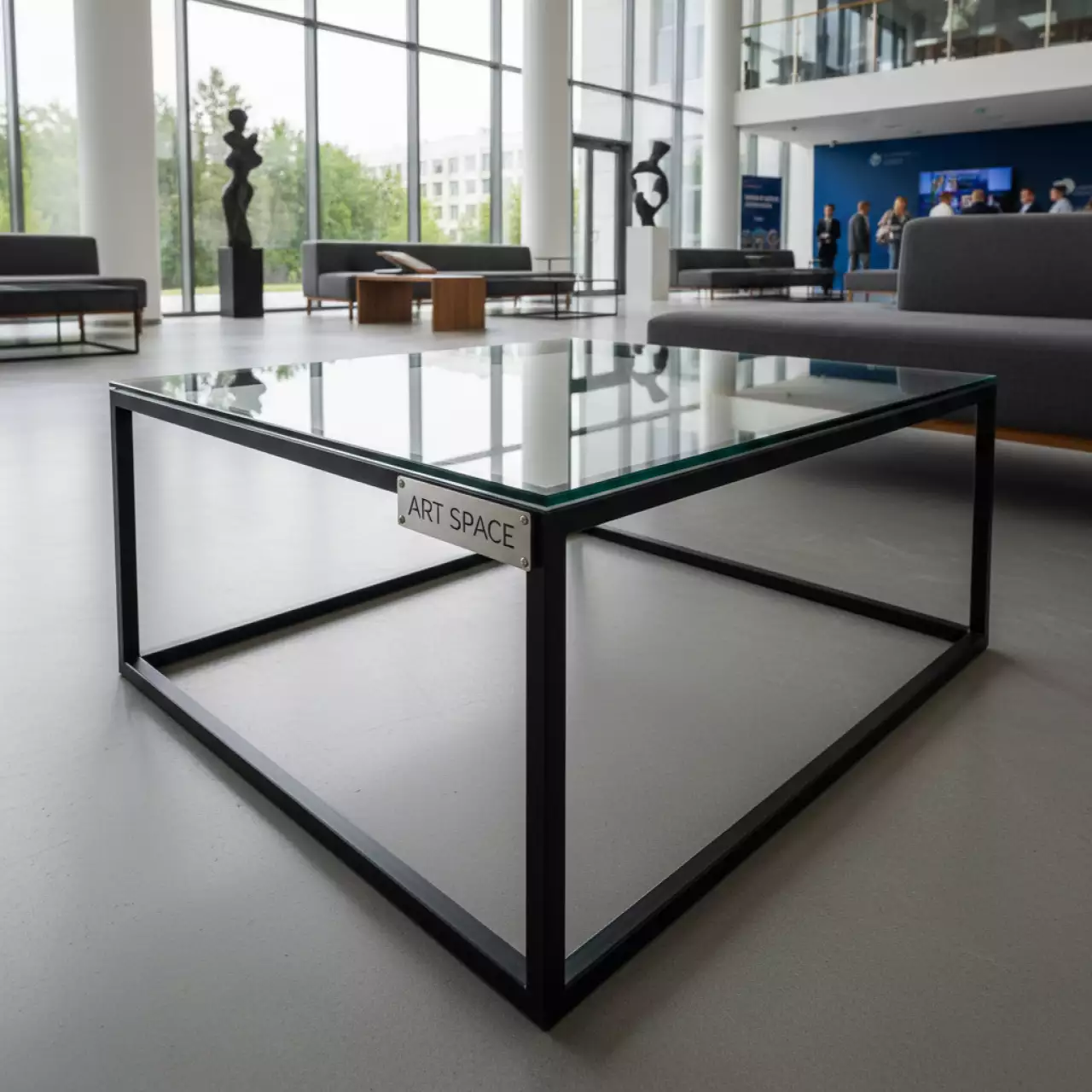 Аренда Журнальный стол Cube черный с прозрачной столешницей в санатории «Октябрьский» — ART SPACE
