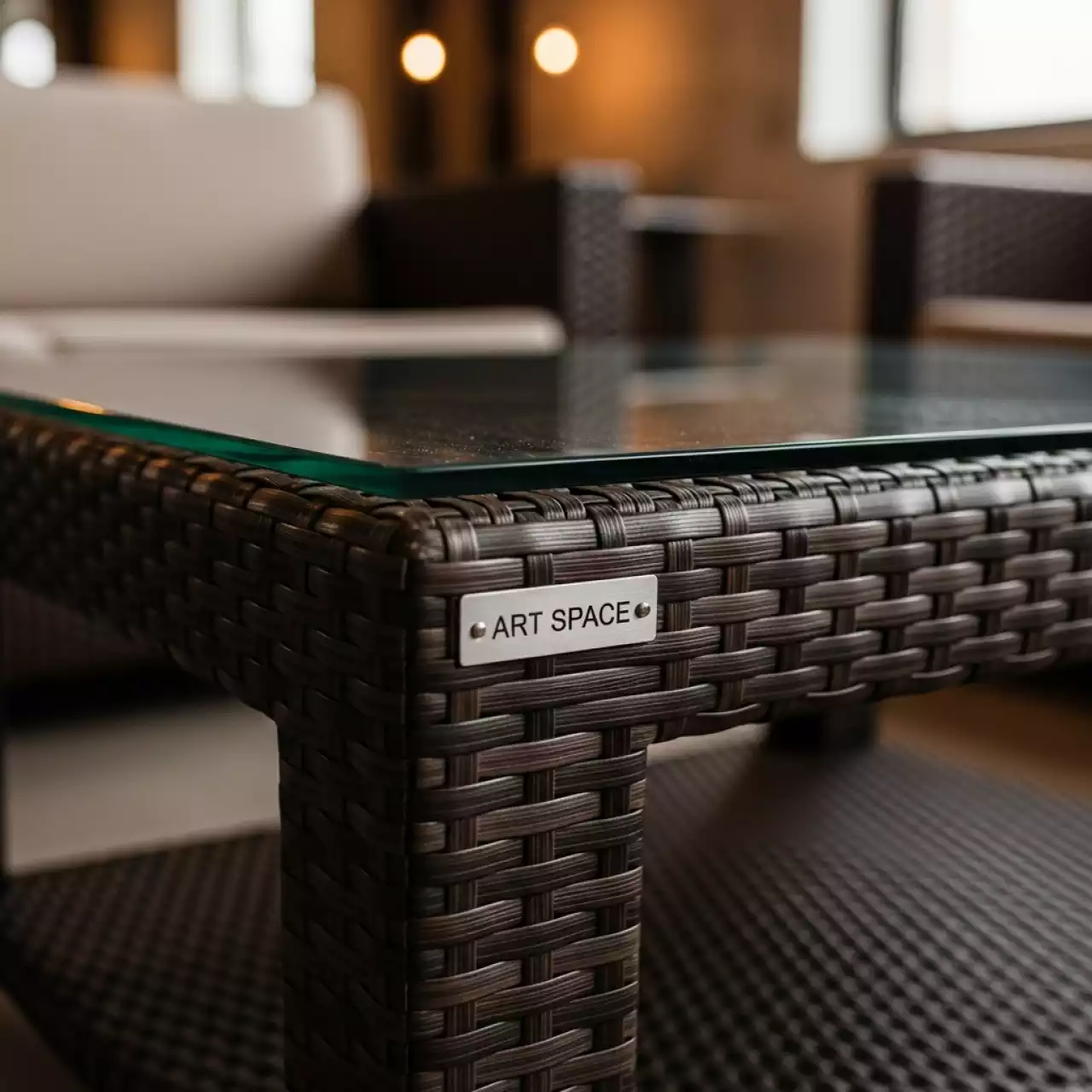 Аренда Журнальный стол из искусственного ротанга YH T4612G brown в Grand Karat Sochi — ART SPACE