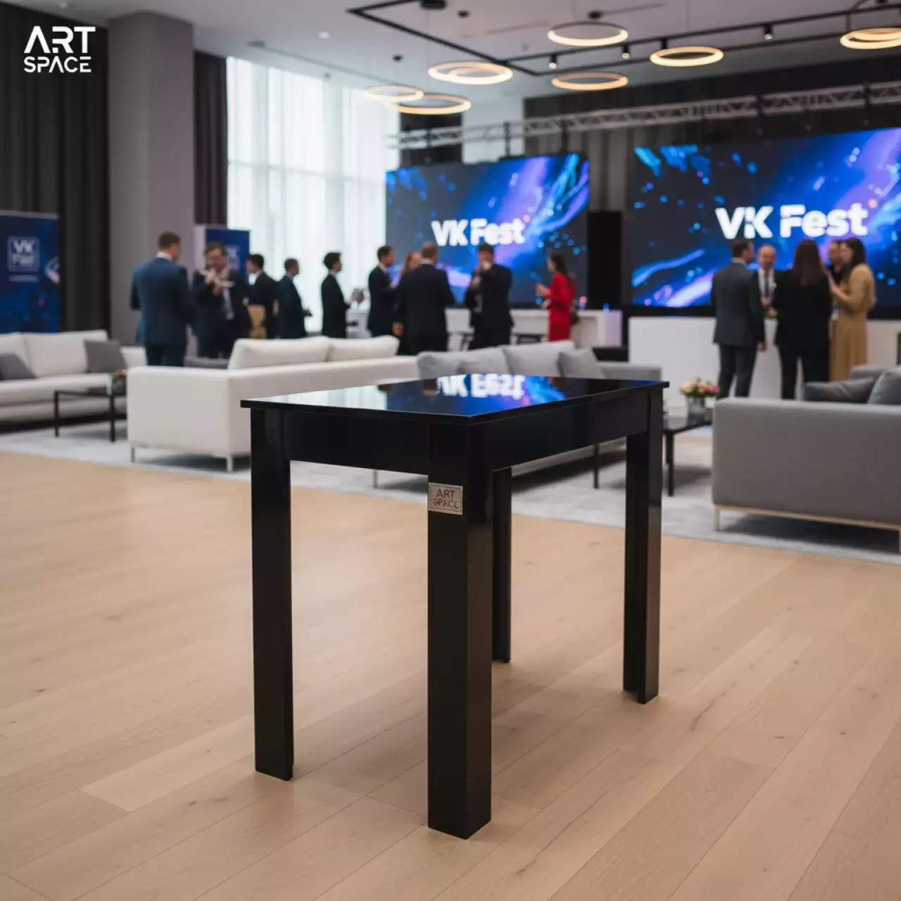 Аренда Журнальный стол лакк черный 55х55 см в Гранд Отель Сочи — ART SPACE