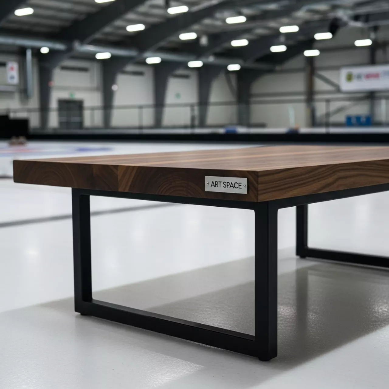 Аренда Журнальный стол Quarterback Wenge в Керлинговом центре «Ледяной куб» — ART SPACE