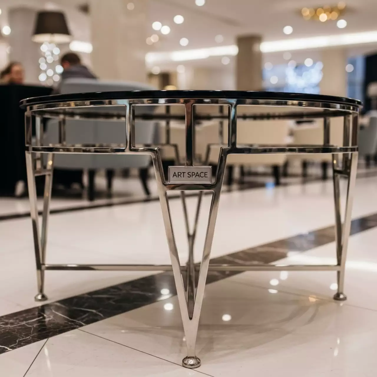 Аренда Журнальный стол silver black в Grand Karat Sochi — ART SPACE