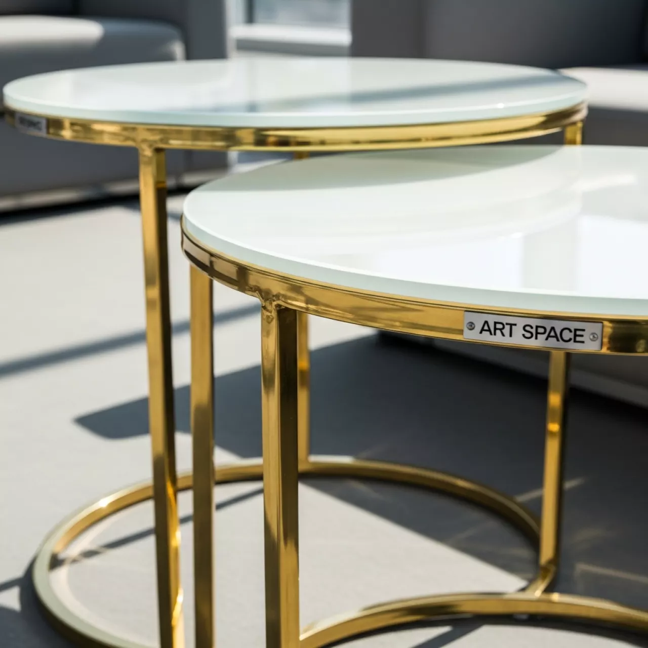 Аренда Журнальный стол Sun Duet gold & white в ледовом дворце «Большой» — ART SPACE