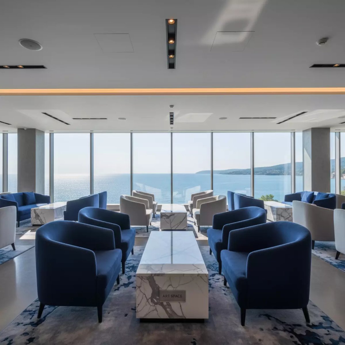 Аренда Зона лаундж в клубе Cosmos Lounge в отеле Hyatt Regency Sochi — ART SPACE