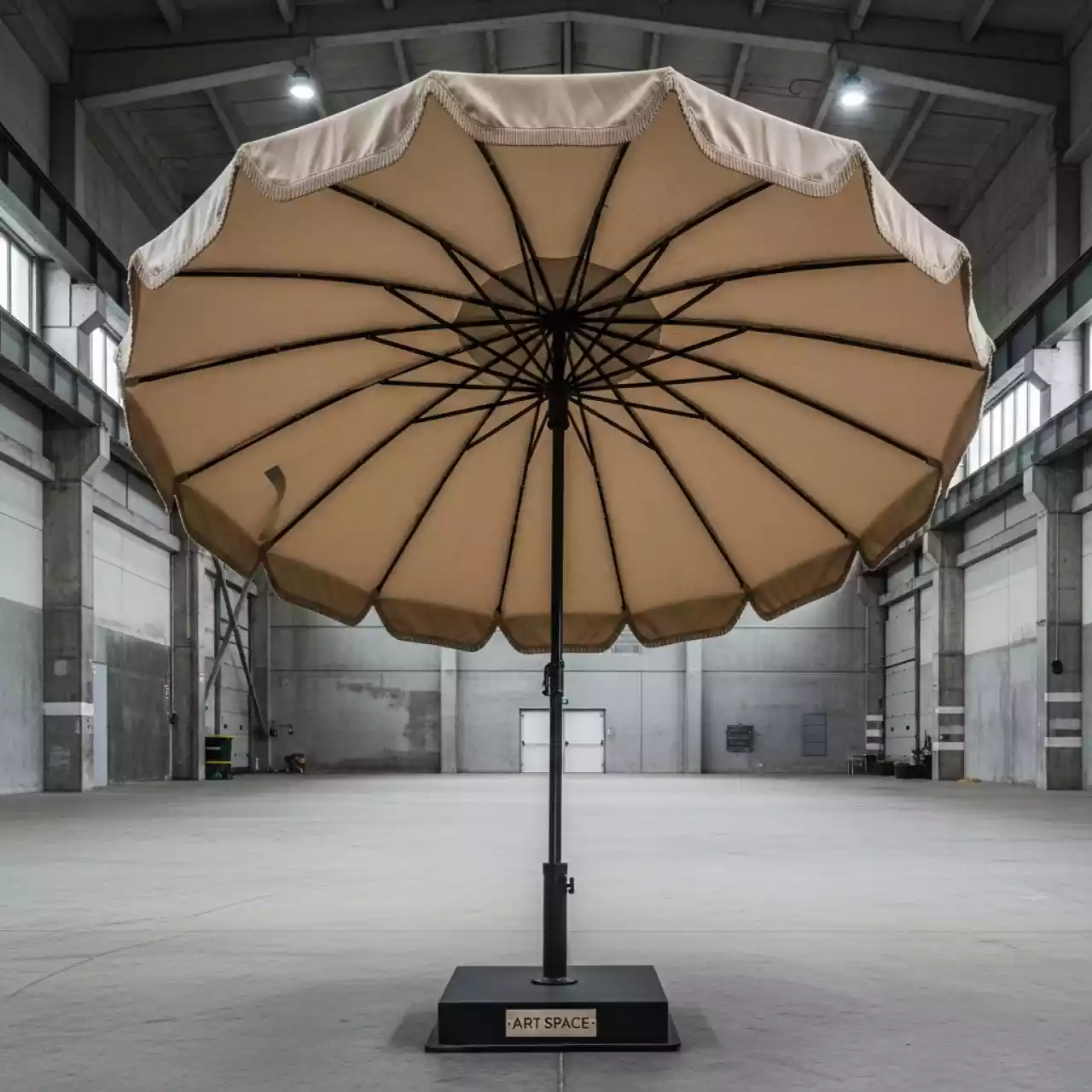 Аренда Зонт Mistral 300 круглый с воланом бежевый в комплексе Sea Galaxy — ART SPACE