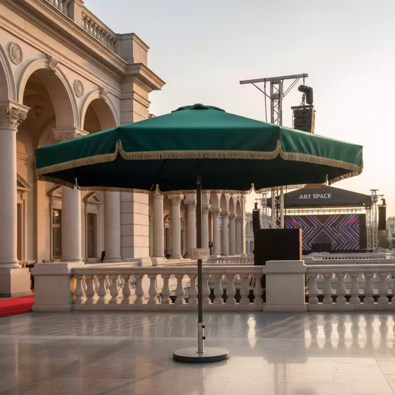 Аренда Зонт Mistral 300 круглый с воланом зеленый в Университете «Сириус» — ART SPACE