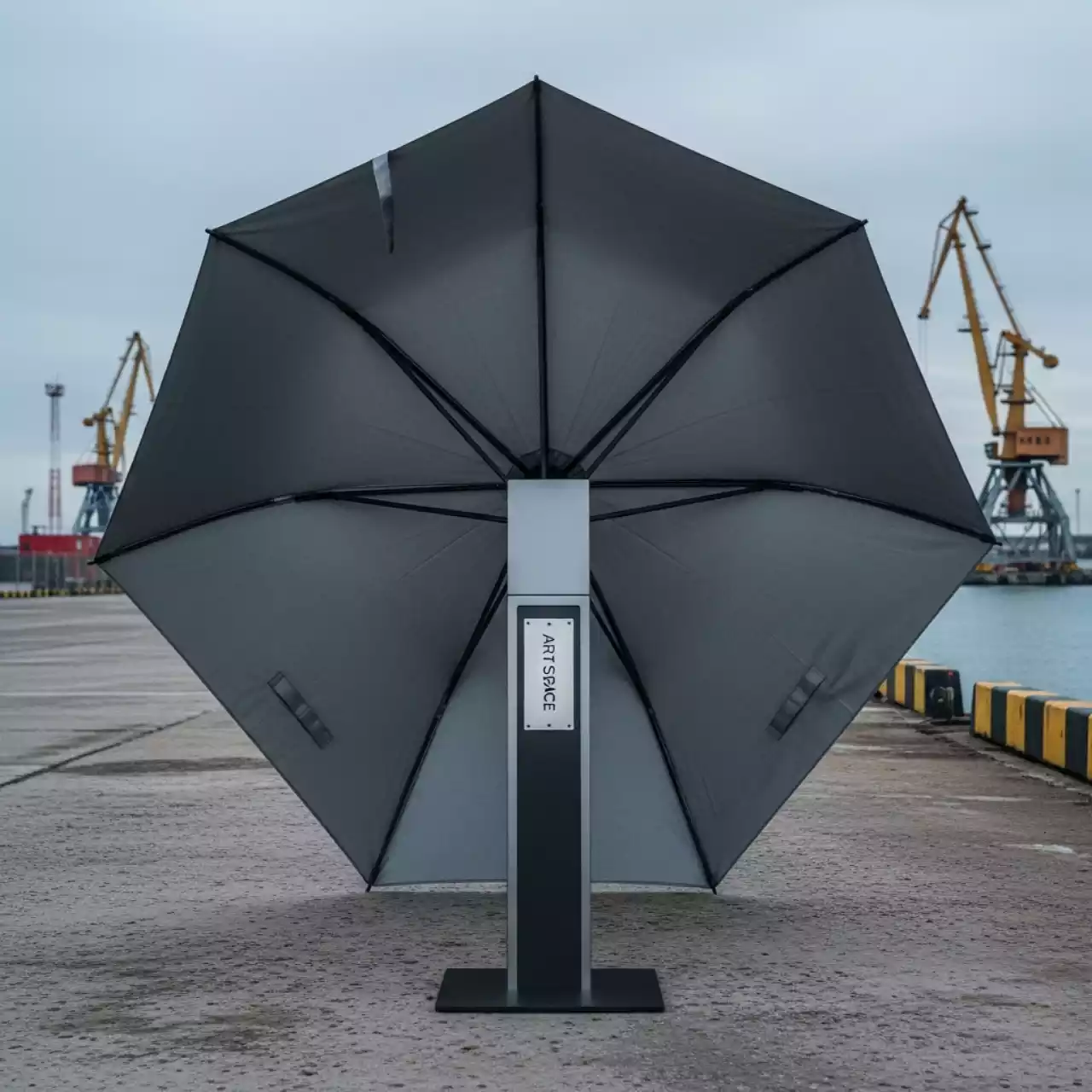 Аренда Зонт Moonshadow Ø2,4 м на территории Морпорта Сочи — ART SPACE