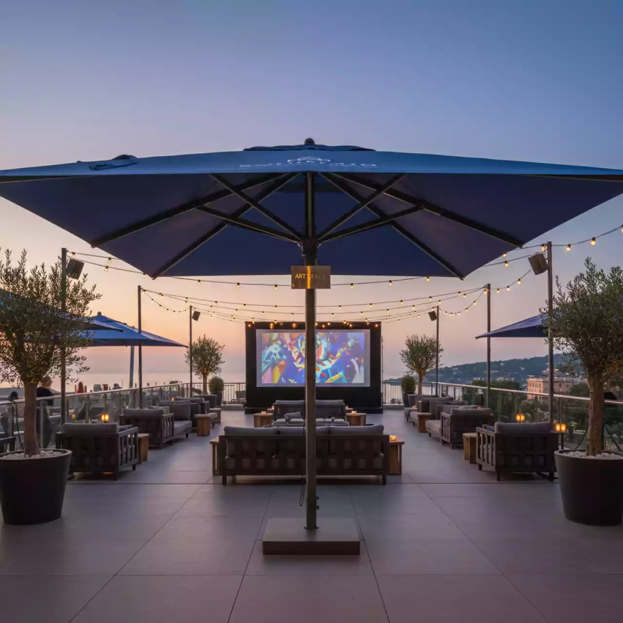 Аренда Зонт профессиональный 5 м в ресторане «Sanremo» — ART SPACE