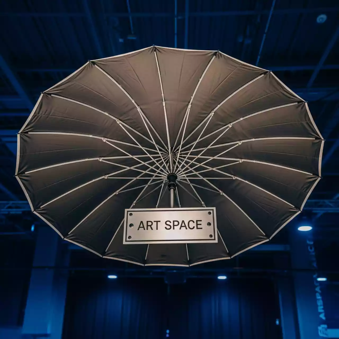 Аренда Зонт профессиональный диаметр 2,1 м Estro в Керлинговом центре «Ледяной куб» — ART SPACE
