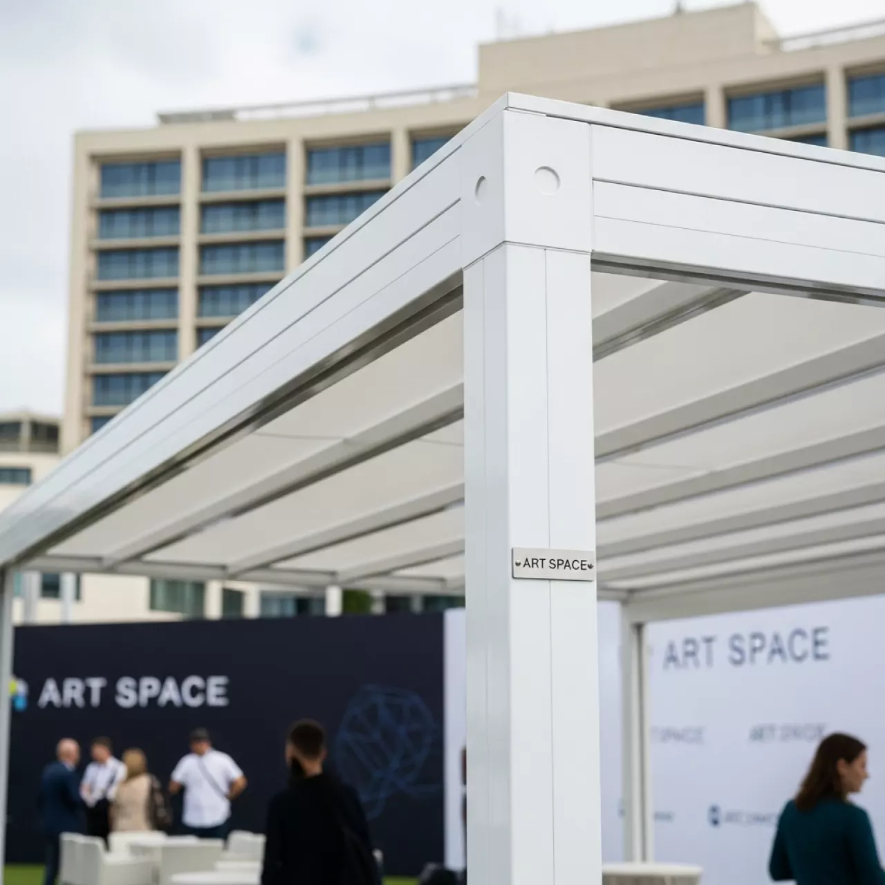 Аренда Зонт профессиональный телескопический Capri Starwhite 4х4 м в отеле Hyatt Regency Sochi — ART SPACE