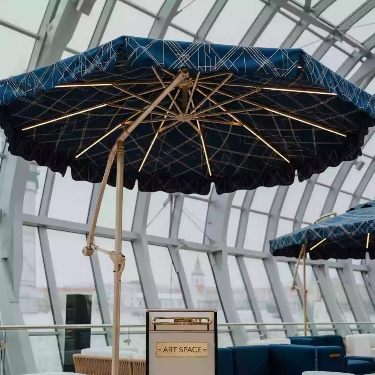 Аренда Зонт садовый Sun 3,5 м в ледовом дворце «Большой» — ART SPACE